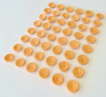 Macaron Halbschalen orange 48 Stk. / fertig gebacken von sweetART-1