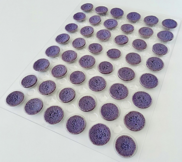 48 Macaron half shells violet at sweetART-01